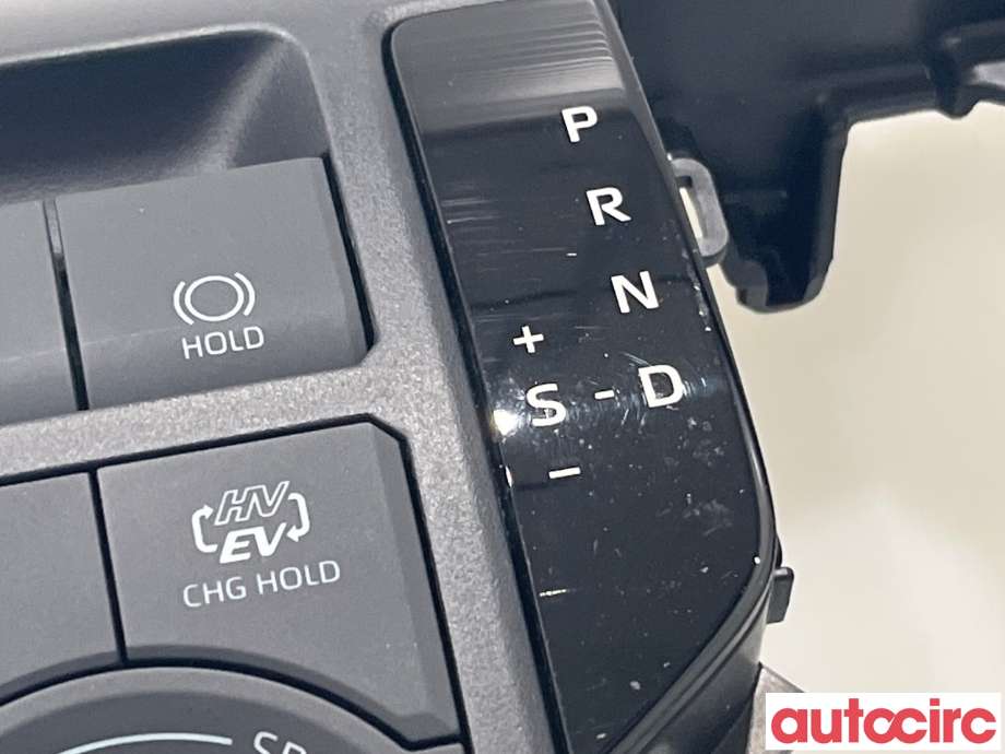 Bryter diverse til Toyota RAV4 2019-->> (Type V)  (TOYOTA|8401042211|)