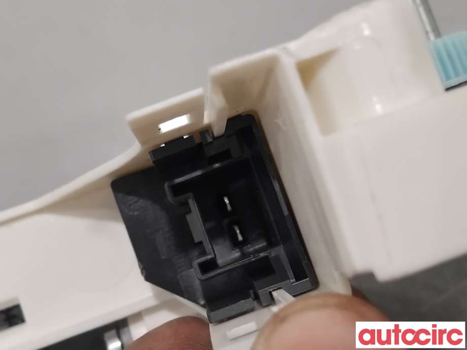Ruteheis høyre foran til Audi A6, Allroad 2012-2014 (Type III, Fase 1) (C7) (C7) (AUDI|8K0959802B|1036-919809-201)