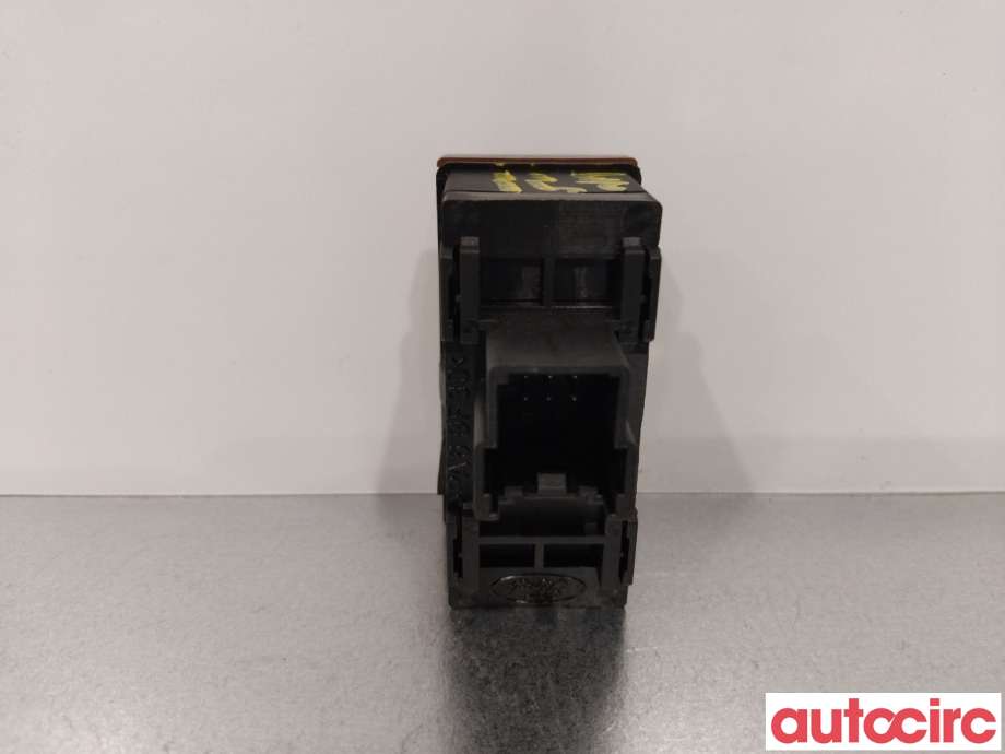 Bryter nødblink til Ford Kuga 2008-2012 (Type I)  (FORD|1591825|)