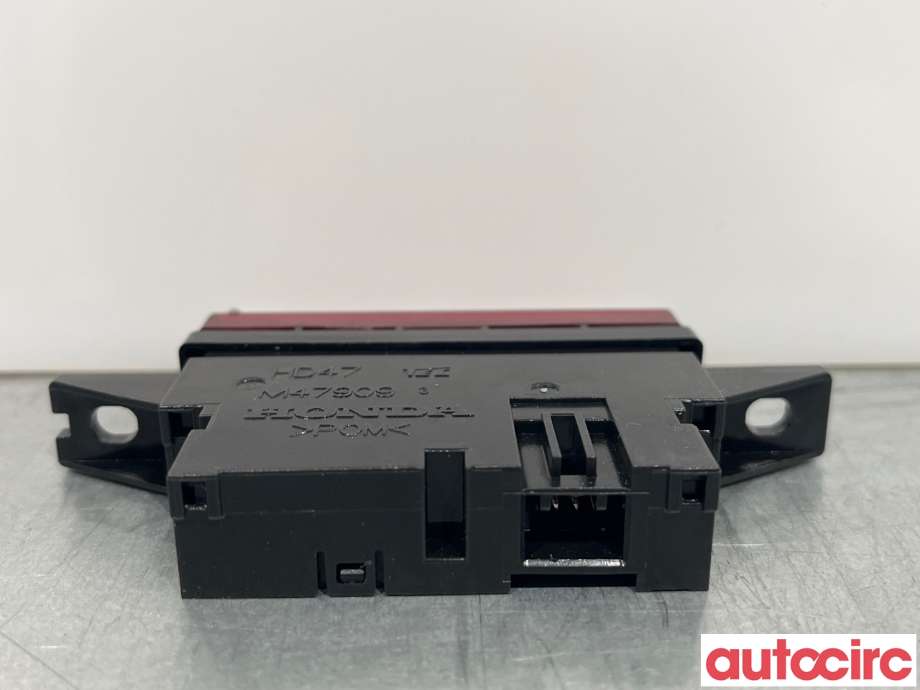 Bryter nødblink til Honda CR-V 2012-2018 (Type IV)  (HONDA|35510-T1G-003|)