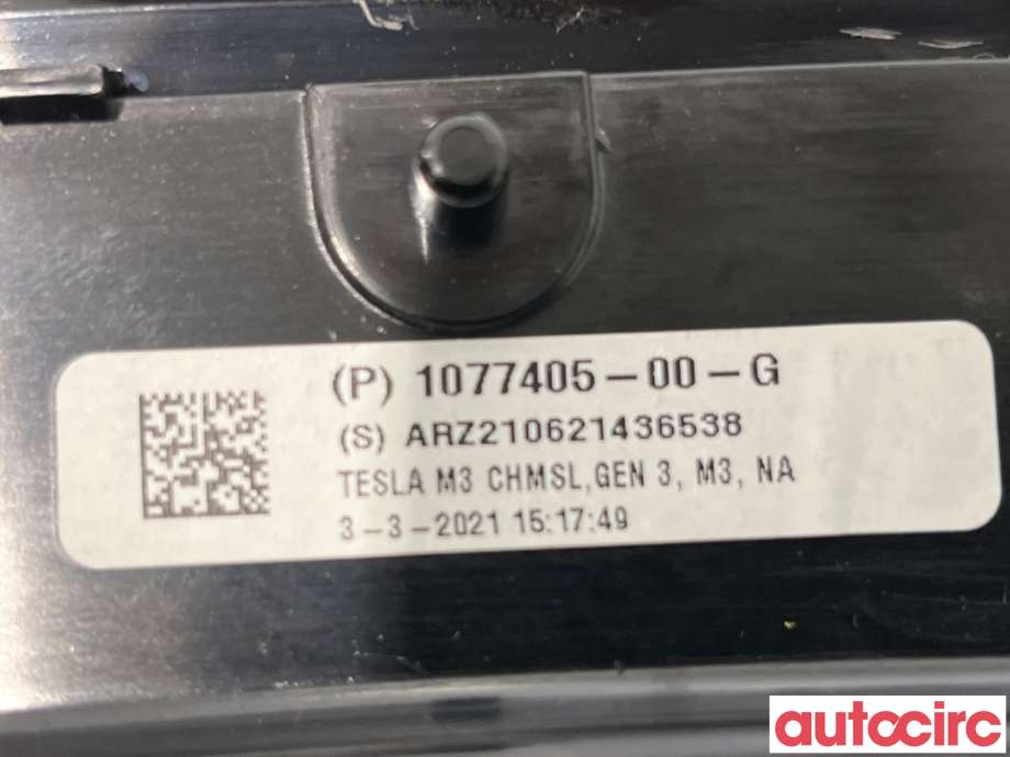 Baklykt bremselys bakrute til Tesla Model 3 2018-2023 (Fase 1)  (TESLA|1615202-00-C||1077405-00-G)