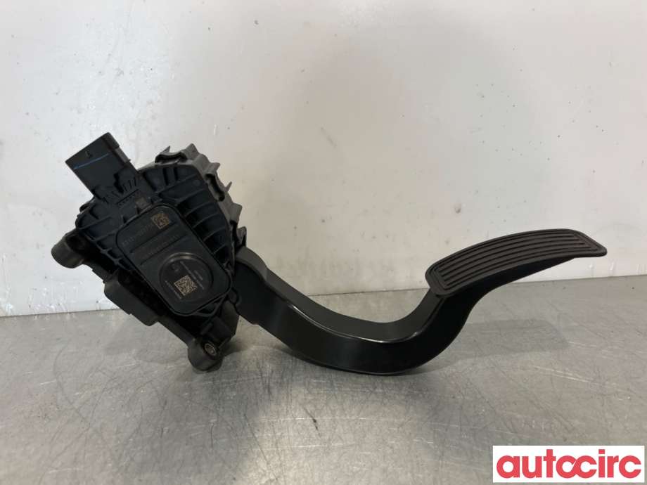 Pedal gass til Tesla Model 3 2018-2023 (Fase 1)  (TESLA|1044695-00-A|)