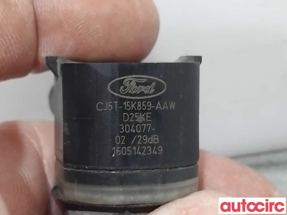 Parkeringssensor bak til Ford Focus 2011-2014 (Type III, Fase 1)  (FORD|2032989|304077|CJ5T-15K859-AAW)