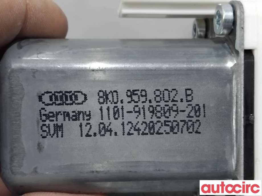 Ruteheis høyre foran til Audi A6 2011-2014 (Type IV, Fase 1) (C7) (C7) (AUDI|8K0929802B|1101-919809-201|8K0959802B)
