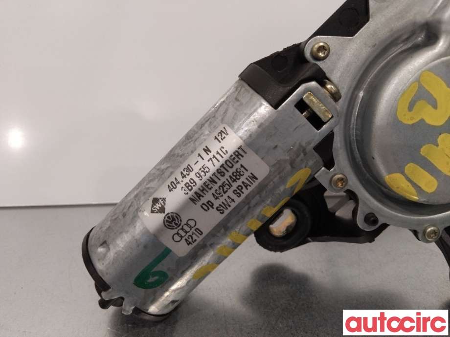 Viskermotor bakrute til VW Passat 1997-2000 (B5,3B) (B5,3B) (VOLKSWAGEN|8L0955711B)