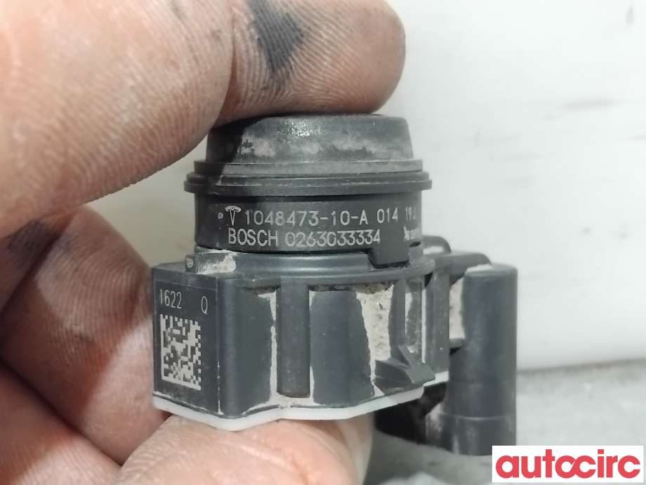 Parkeringssensor bak til Tesla Model S 2013-2016 (Fase 1)  (TESLA|1048473-00-A|0263033334|1048473-10-A)