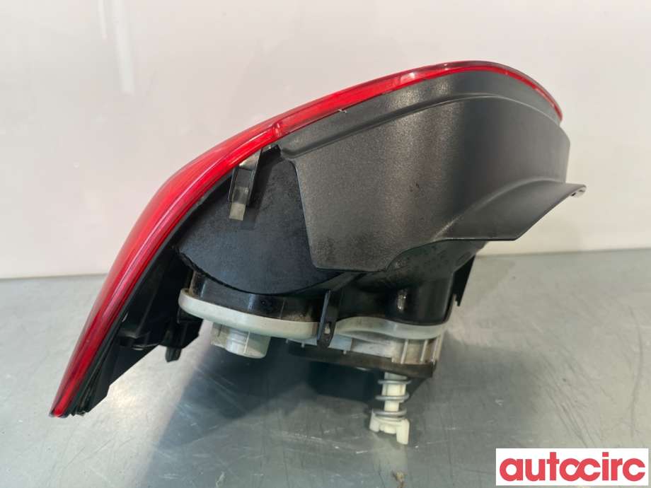 Baklykt fra støtfanger til VW Polo 2009-2014 (Type V, Fase 1)  (VOLKSWAGEN|6R0945096|)