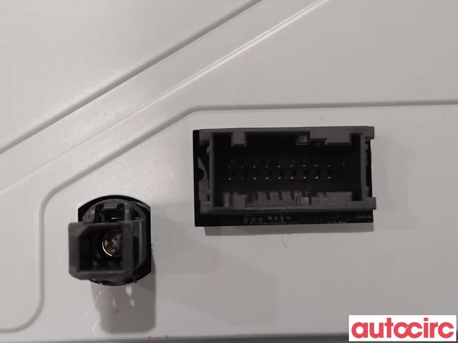 Instrumentpanel til Tesla Model S 2013-2016 (Fase 1)  (TESLA|1039357-00-H||1004788-00-D)