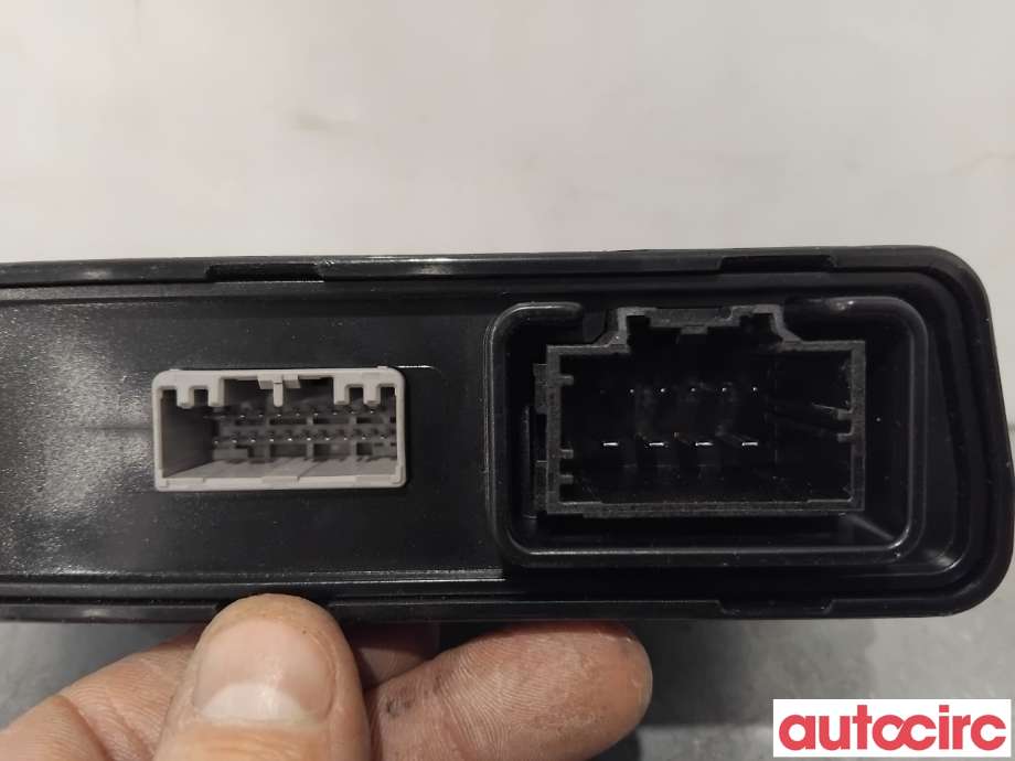 Styreenhet takluke til Tesla Model S 2013-2016 (Fase 1) (TESLA|1007512-00-B|20109955)
