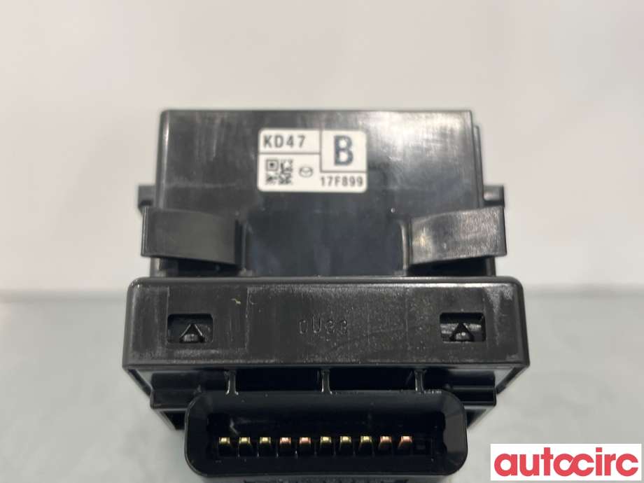 Bryter lys til Mazda 3 2013-2016 (Type III, Fase 1)  (MAZDA|KS04-66-128)