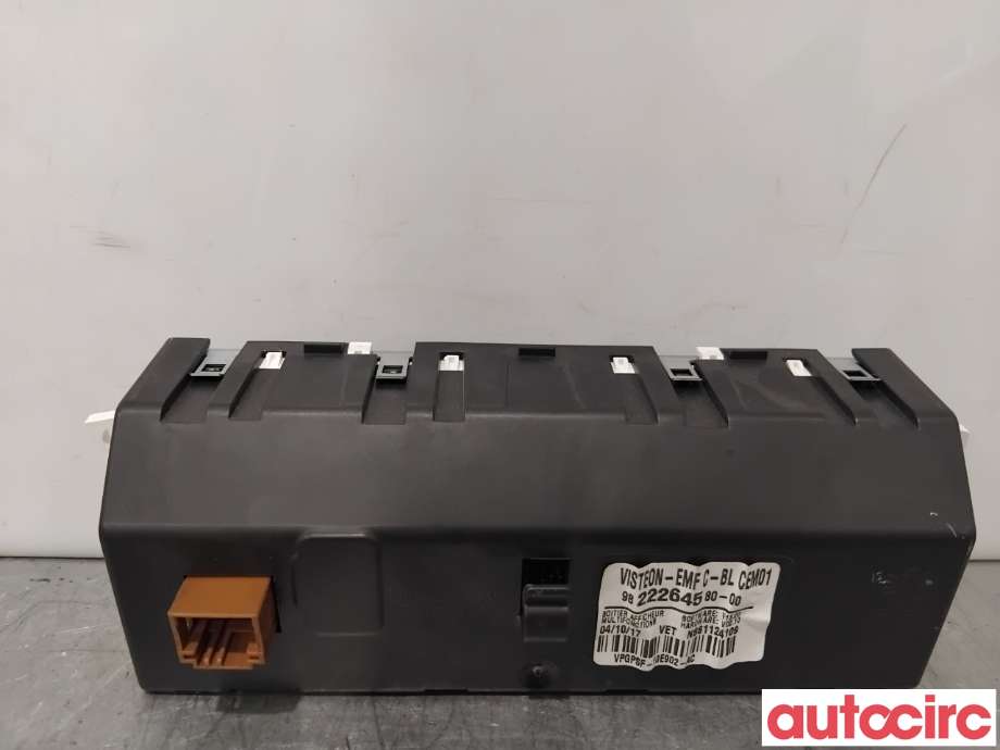Instrument diverse til Peugeot Expert 2016-->> (Type III)  (PEUGEOT|9822264580|VPGPSF-10E902-AC|9836586480)