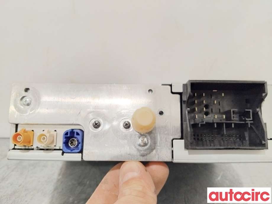 Bilstereo til Peugeot Expert 2016-->> (Type III)  (PEUGEOT|1628704880|RU-9472|9818777680)
