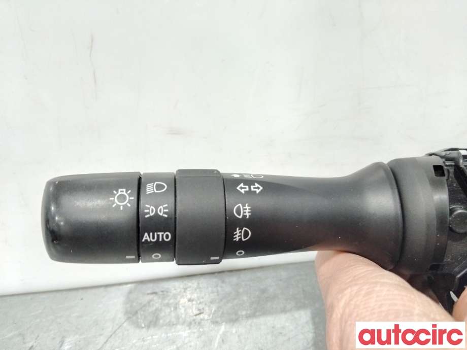 Bryter blink til Subaru XV 2012-2017 (Type I)  (SUBARU|83115FJ110|)