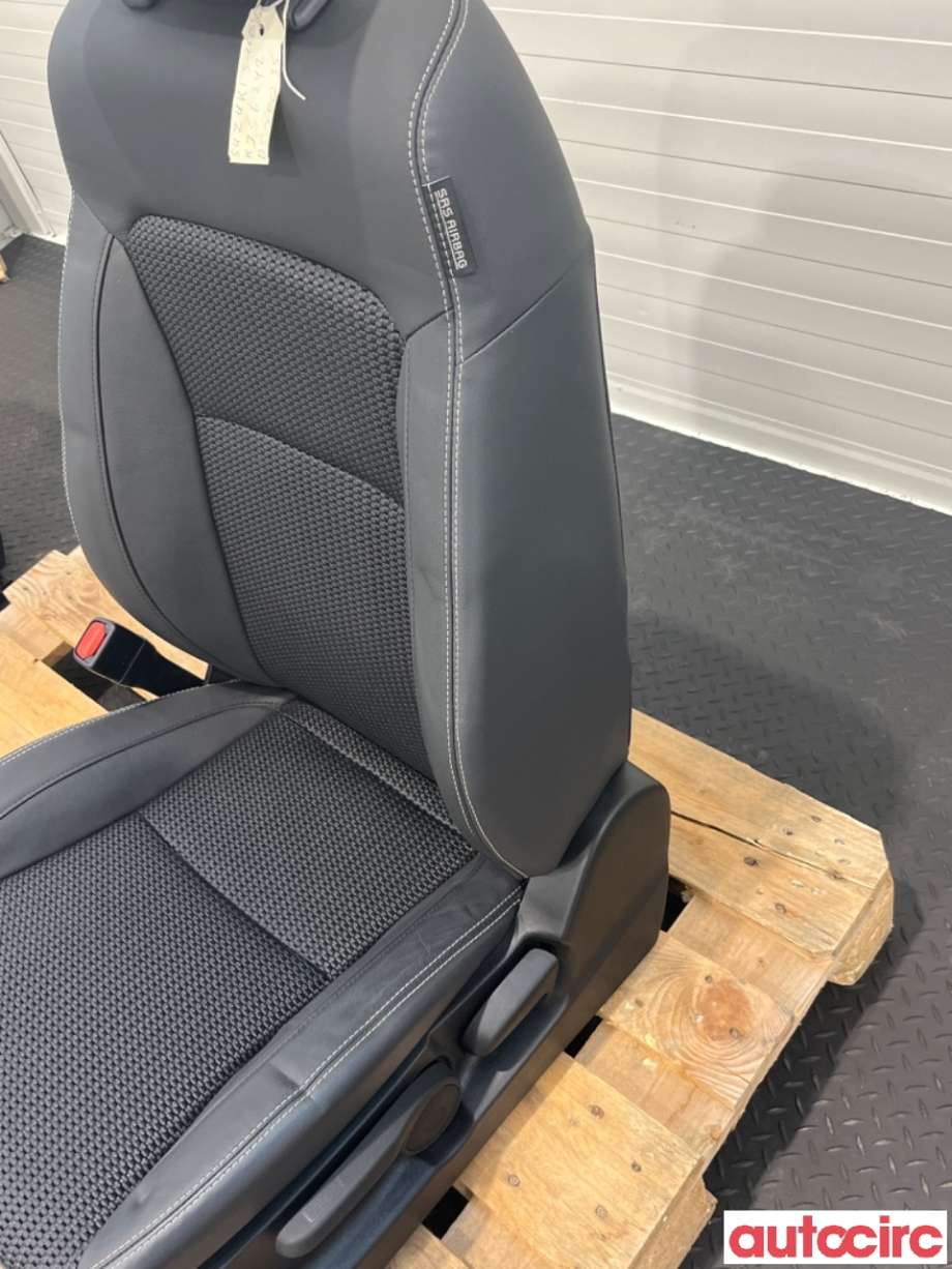 Sete foran høyre til Suzuki SX4 S-CROSS 2013-->> (Type II)  (SUZUKI|85101-63T20-EMT|)