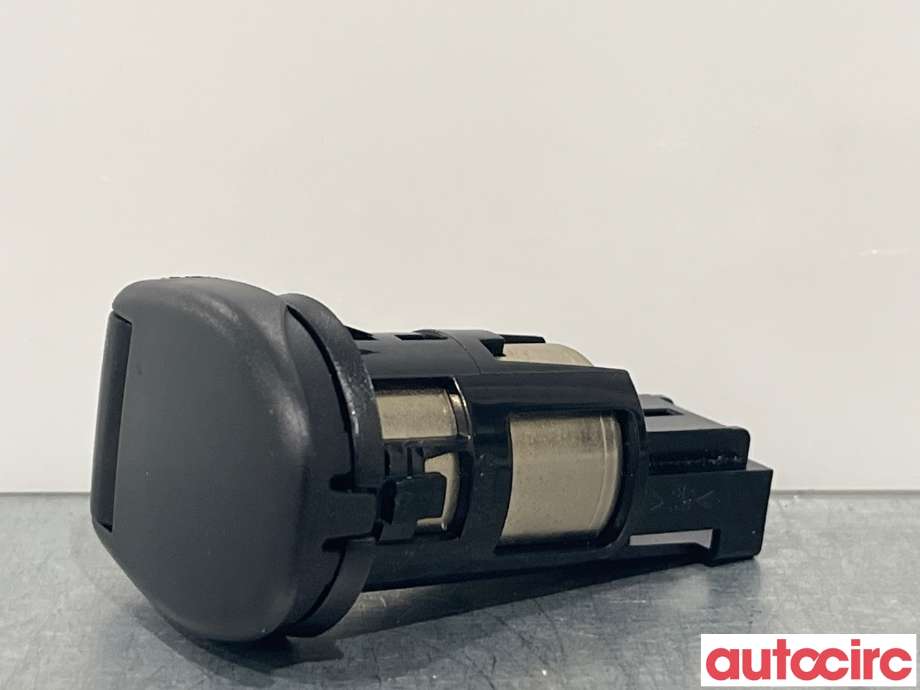 Innredning diverse til Opel Vivaro B, 2014-2019 (OPEL|93865913)