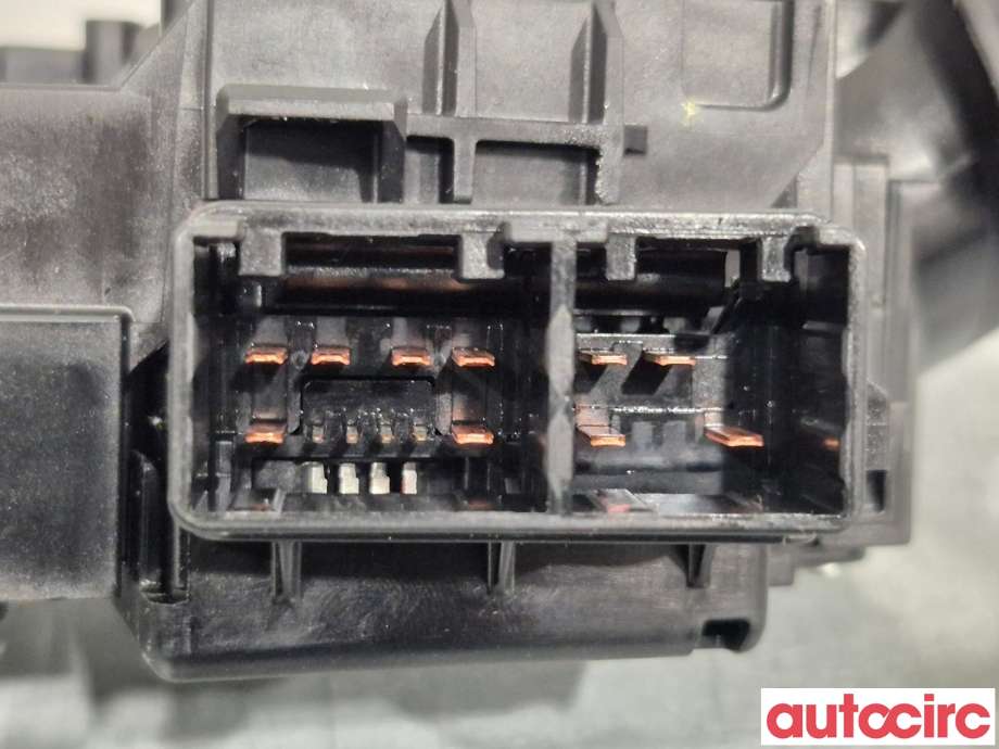 Bryter combi til Toyota Auris 2013-2015 (Type II, Fase 1)  (TOYOTA|8414002720|)