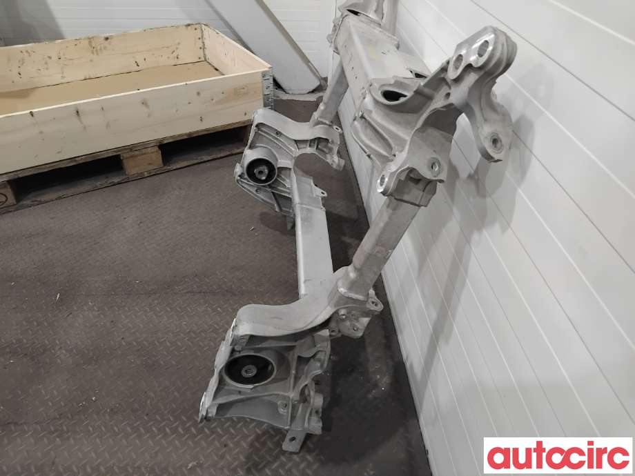 Travers foran hoved til Audi e-tron 2018-->>  (AUDI|4KE399313B||4KE399313C)