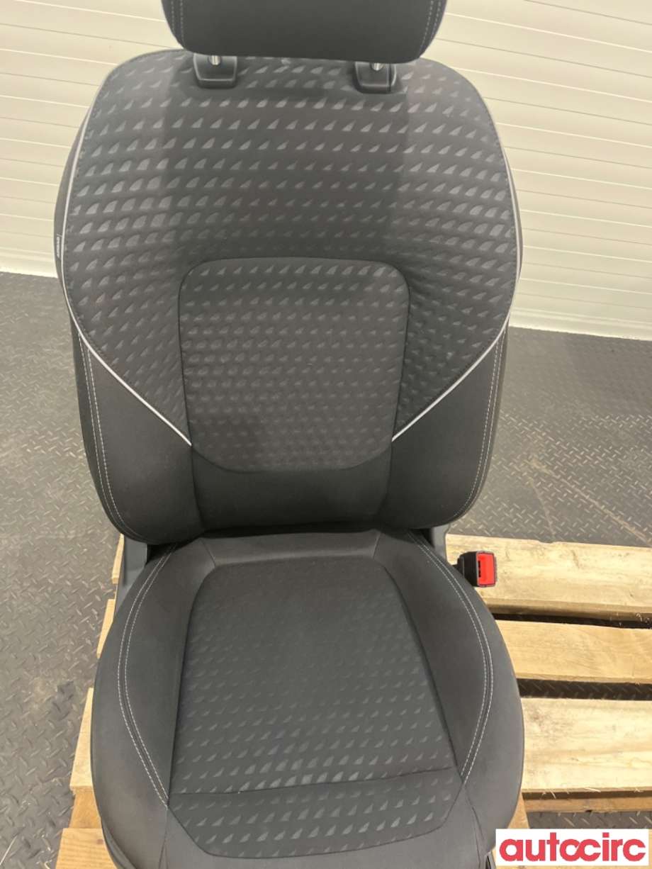 Sete foran høyre til Ford Fiesta 2017-->> (Type VII) (FORD|2626408||2422867)