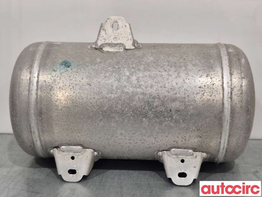 Diverse deler til Audi A8 2003-2010 (Type II) (AUDI|4E0616203|)