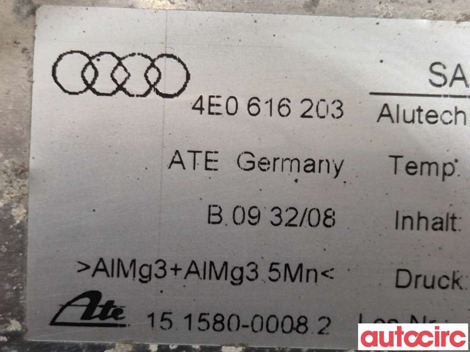 Diverse deler til Audi A8 2003-2010 (Type II) (AUDI|4E0616203|)