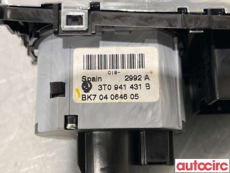 Bryter lys til Škoda Superb 2008-2015 (Type II)  (SKODA|3T0941431B|)