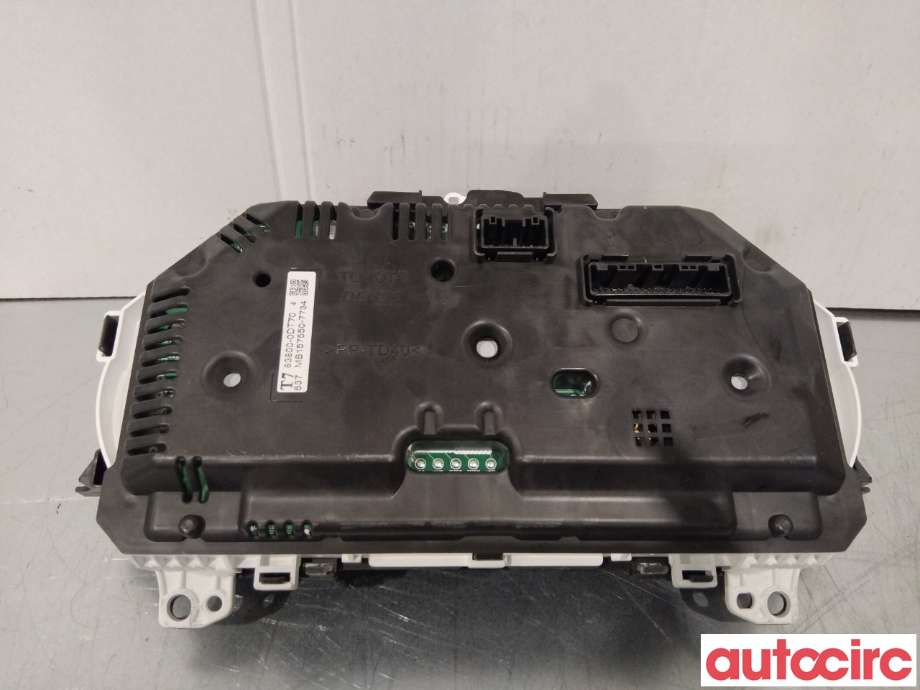 Instrumentpanel til Toyota Yaris 2012-2014 (Type III, Fase 1) (TOYOTA|838000DT70)