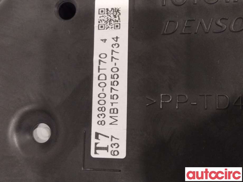 Instrumentpanel til Toyota Yaris 2012-2014 (Type III, Fase 1) (TOYOTA|838000DT70)