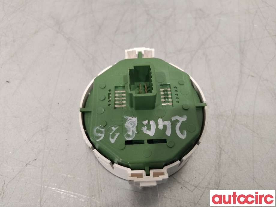 Bryter nødblink til Toyota Yaris 2012-2014 (Type III, Fase 1)  (TOYOTA|839500D080)