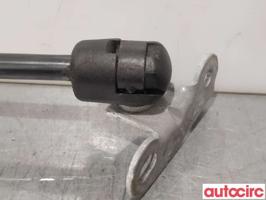 Panserdemper til Volvo C40 Recharge 2021-2024  (VOLVO|32405068||32206883)