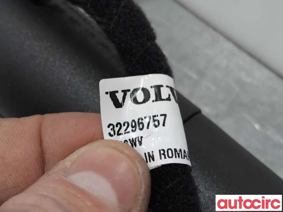 Baklukedemper til Volvo C40 Recharge 2021-2024 (VOLVO|32296757|)