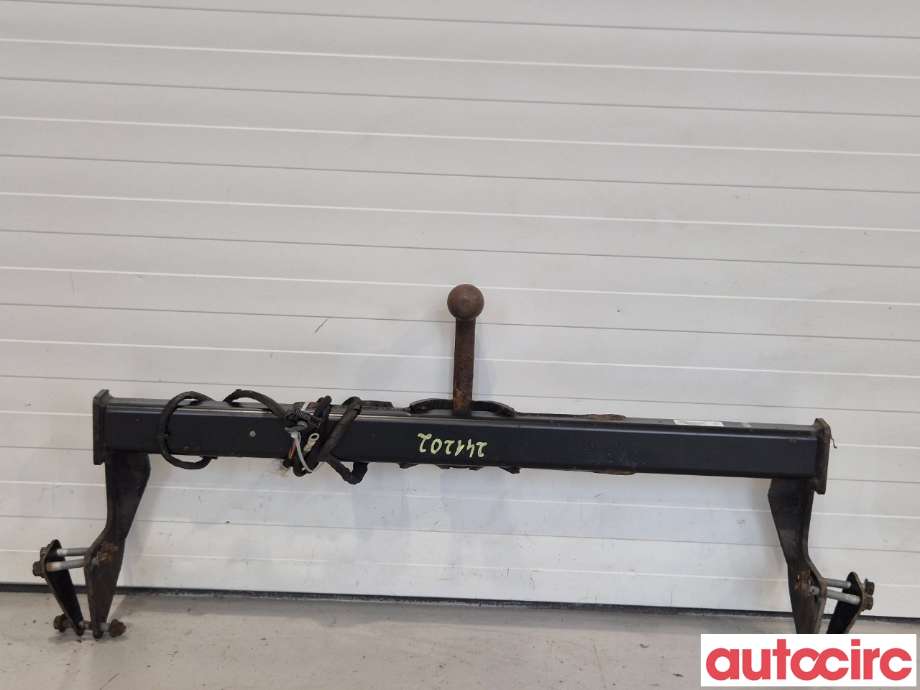 Hengerfeste til Mercedes Vito 2014-->> (W447) (W447) (MERCEDES|A4473100195|A4473150103)