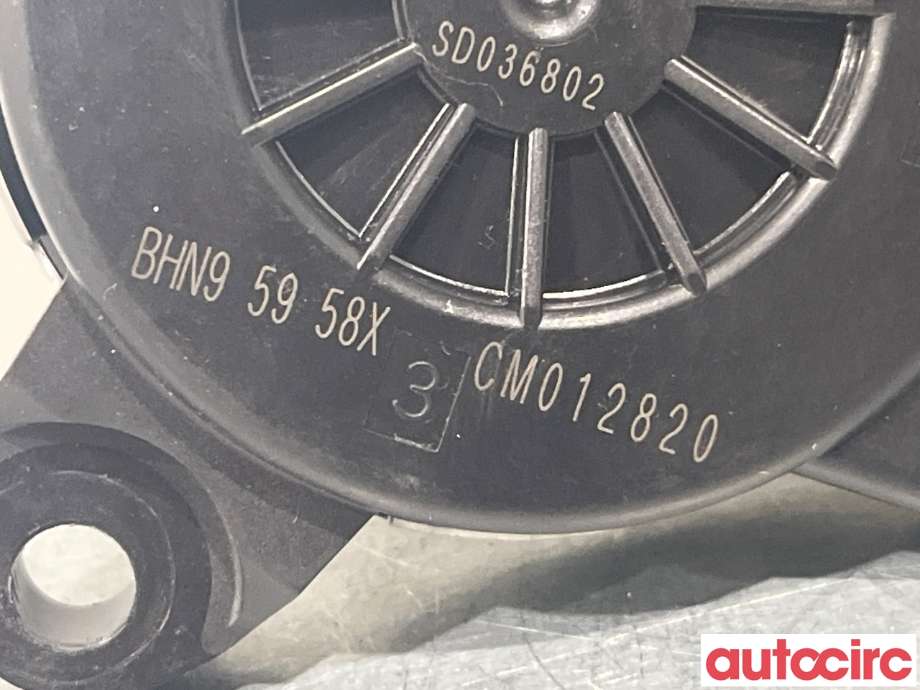 Ruteheis venstre foran til Mazda CX-3 2015-2022  (MAZDA|BHN9-59-58X||BHN95958X)
