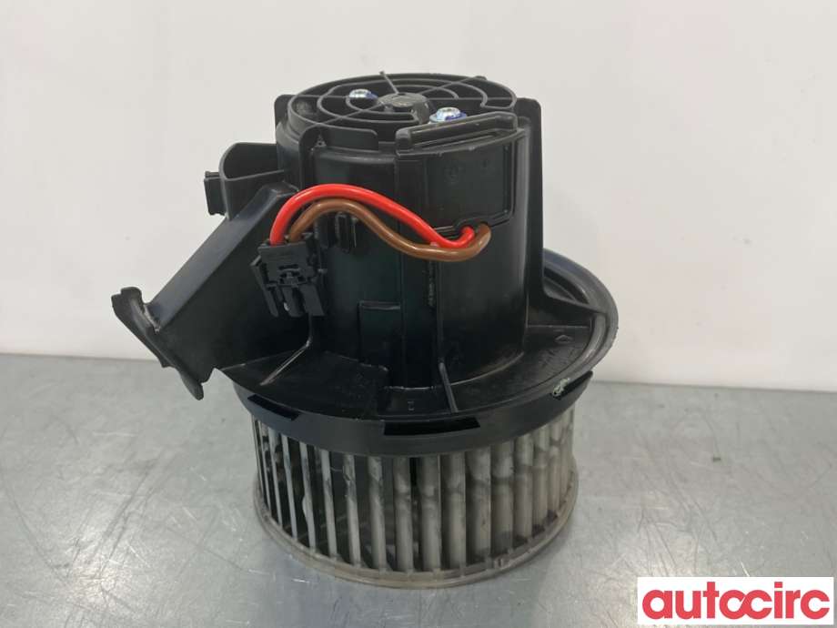 Varmeapparat motor til Mercedes E-Klasse 2009-2013 (Fase 1) (W212) (W212) (MERCEDES|A2048200208|L5964008|)
