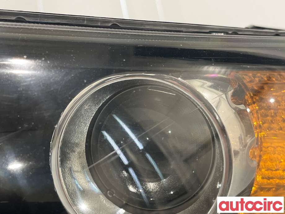 Frontlykt venstre halogen til Kia Sorento 2011-2015 Type II  (KIA|921012P140)