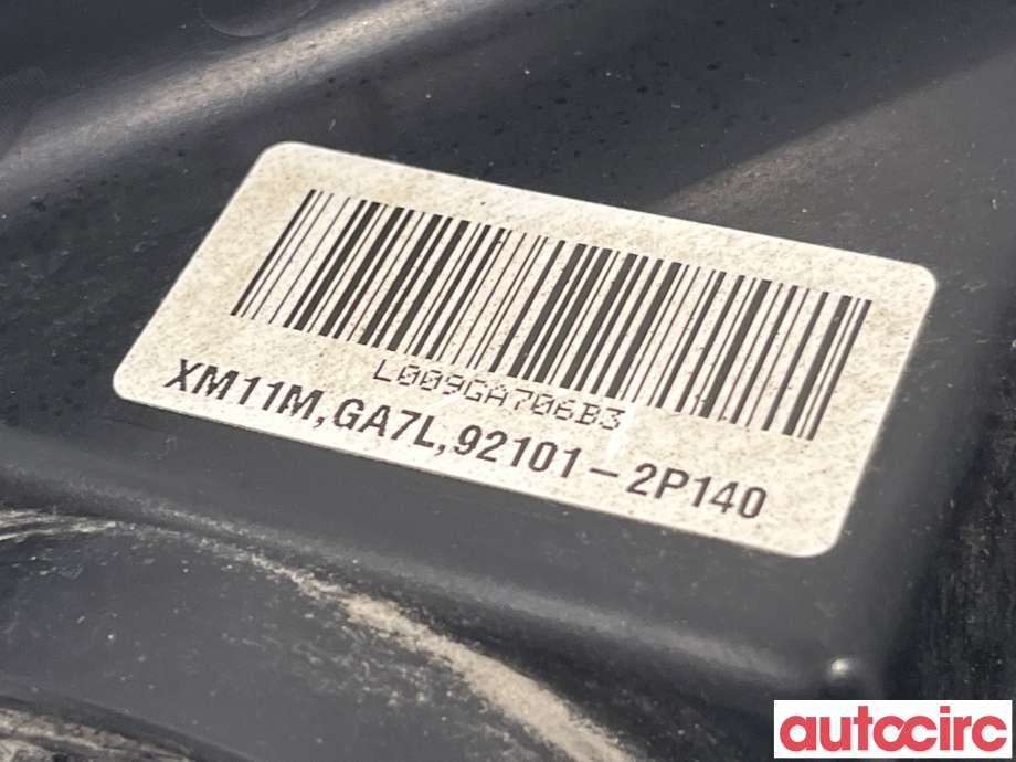 Frontlykt venstre halogen til Kia Sorento 2011-2015 Type II  (KIA|921012P140)