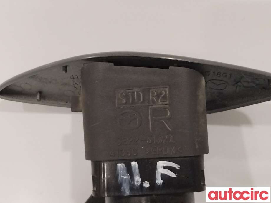Lyktespylerdyse til Mazda 3 2009-2013 (Type II)  (MAZDA|BBP2-51-82XA)