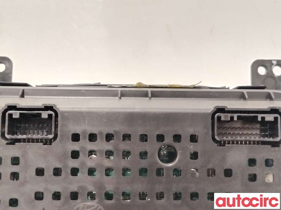 Instrumentpanel til Hyundai Ix35 2010-2015  (HYUNDAI|940082Y410|11001-627501U|94008-2Y450)