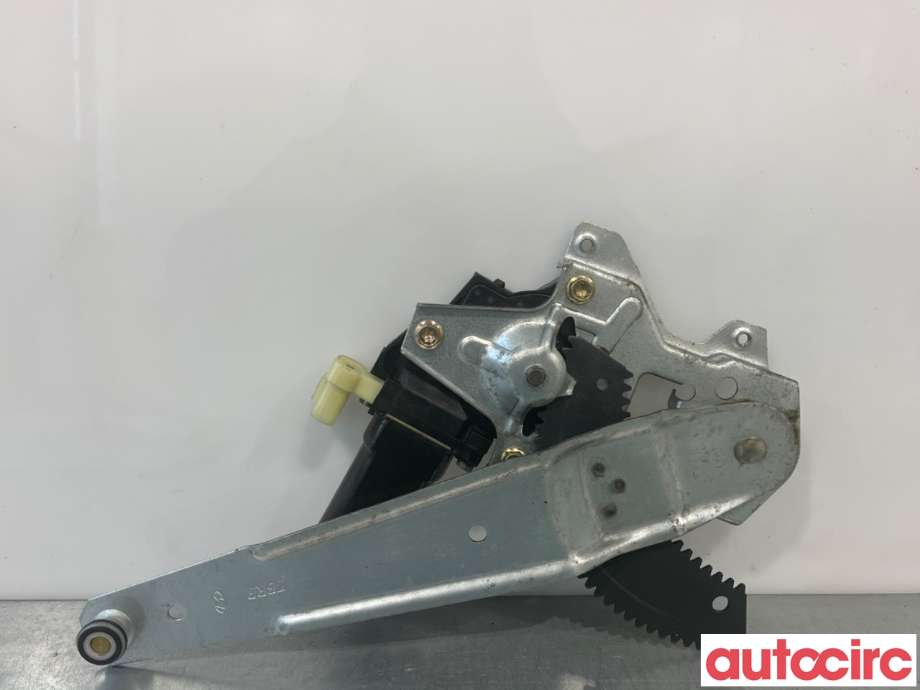 Ruteheis venstre bak til Hyundai Getz 2002-2009 (HYUNDAI|834011C000|)