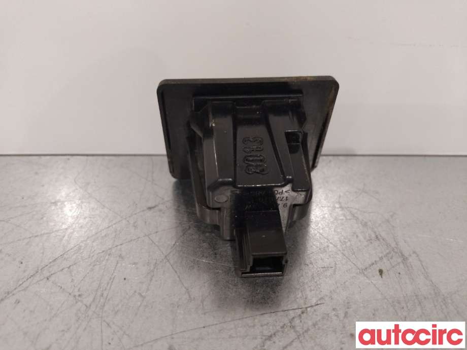 Skiltlys til Mercedes A-Klasse 2012-2018 (W176) (W176) (MERCEDES|A1729061100|)
