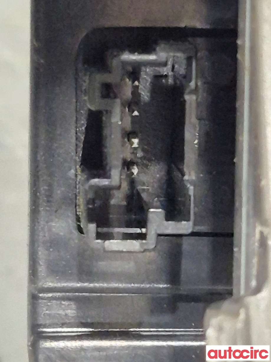 Rattaksel til Volvo C40 Recharge 2021-2024 (VOLVO|32400254||32269250)