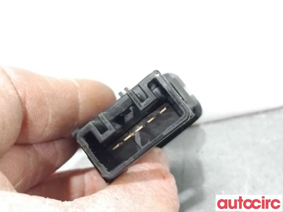 Bryter rutevarme til Toyota Hilux 2012-2016 (TOYOTA|847900K050|)