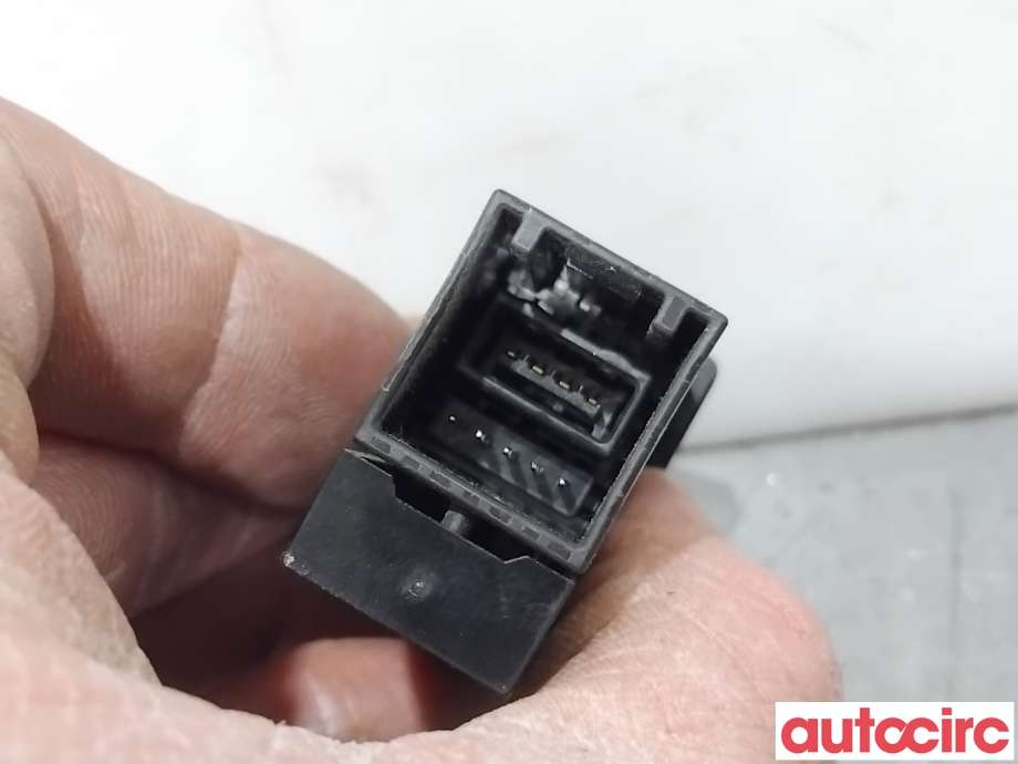 Diverse deler til Toyota Hilux 2012-2016  (TOYOTA|861900K010||86190-0K010)