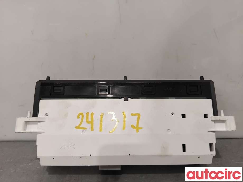 Instrument klokke til Toyota Hilux 2012-2016  (TOYOTA|832900K011||83290-0K011)