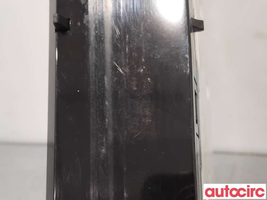 Instrument klokke til Toyota Hilux 2012-2016  (TOYOTA|832900K011||83290-0K011)