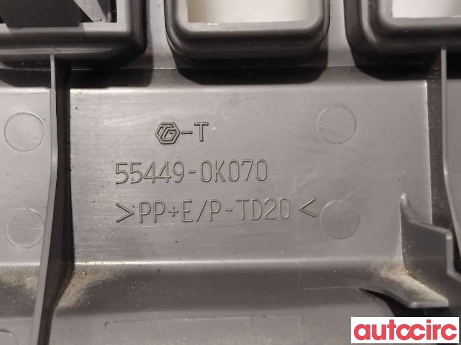 Diverse deler til Toyota Hilux 2012-2016  (TOYOTA|554490K070B0||55449-0K070)