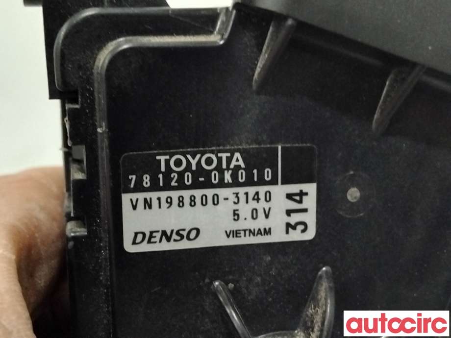 Pedal gass til Toyota Hilux 2012-2016  (TOYOTA|781200K010|VN198800-3140|78120-0K010)