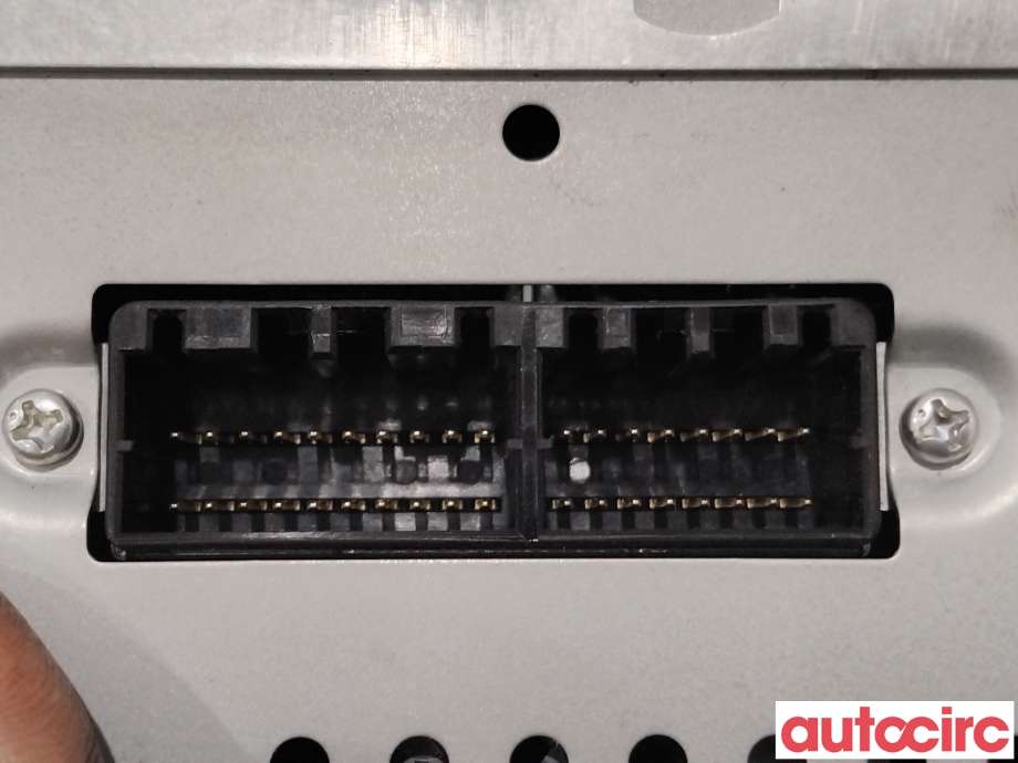 Multimedia display (MCU - Media Controller Unit) til Mitsubishi L200 2006-2015 (Type IV)  (MITSUBISHI|8750A086|DU-467-1)