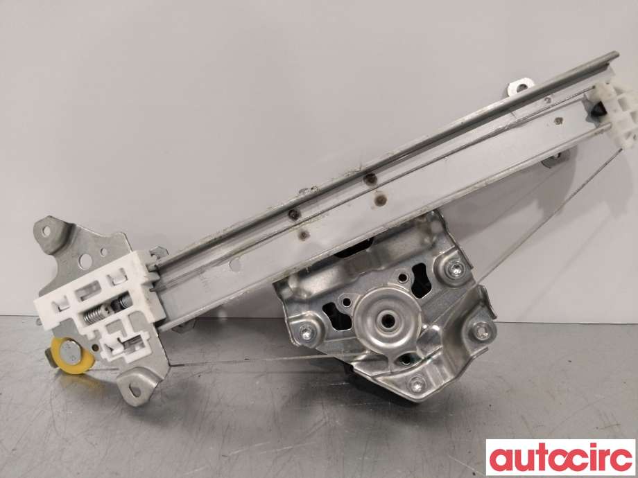 Ruteheis venstre til Nissan Ariya 2022-->>  (NISSAN|82751-5MS5A|82721-5MP0B)