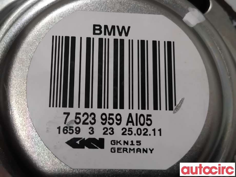 Drivaksel høyre bak til BMW 1-Serie 2004-2011 (E81/E82/E87/E88) (E81/E82/E87/E88) (BMW|33217523960||7523959)