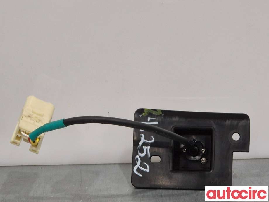 Kamera til Mitsubishi Outlander 2015-->> (Type III, Fase 2)  (MITSUBISHI|8781A145|104307)